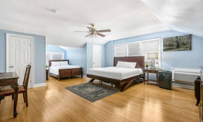 Mid-City Hotel | Mid-City Canal Studio | NOLA Hotspot