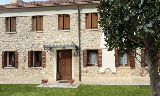 Solagna Casa | Midas & Lino's house holiday home