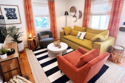 Jefferson Casa | Mill House in Beautiful Downtown Jefferson