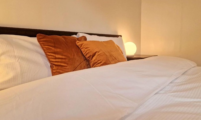 Guildford Apartamento | Millmead Apartment in central Guildford with parking