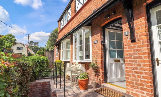 Malpas Cabaña | CASA EN MINNOW, admite mascotas, con chimenea en Malpas, Ref 992594