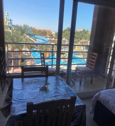 Village Road Apartamento | Mirage bay resort