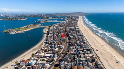 Mission Beach Villa | Mission Beach Marvel