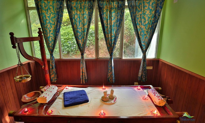 Moolakadai Hotel | Misty Mountain Resort