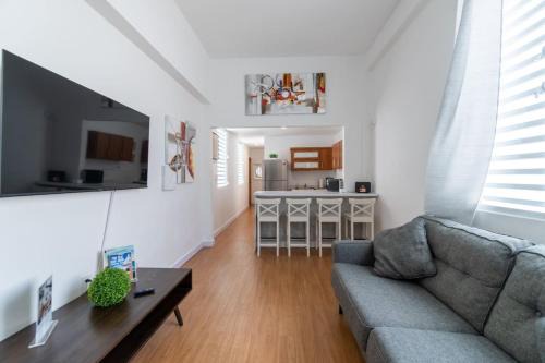 San Francisco Apartamento | Modern 2 Apartments 3-Bedroom - 10 Guests in historic Old San Juan
