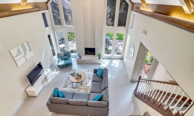 Barker Villa | Modern 4BD in Katy TX