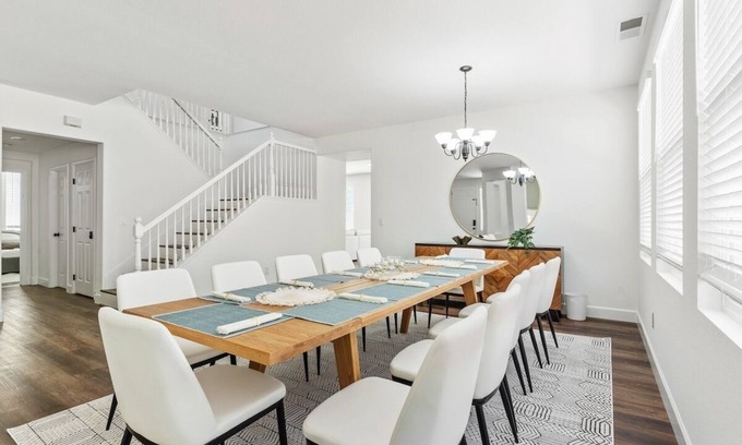 Linda Casa | Modern and Spacious Home with Excellent Amenities