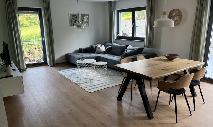 Weissenburg in Bayern Apartamento | Modern apartment (75sqm) with balcony and terrace in idyllic surroundings