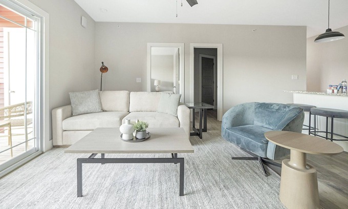 Keene Apartamento | Modern Apartment in Prime Location (ID1011X401)