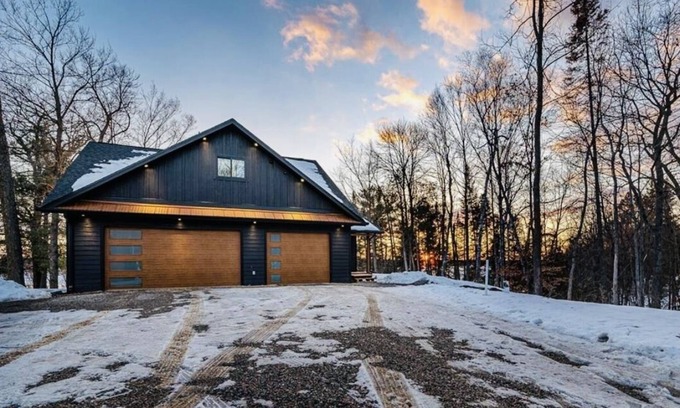Grand Rapids Cabina | Modern Cabin on Beautiful Pokegama Lake