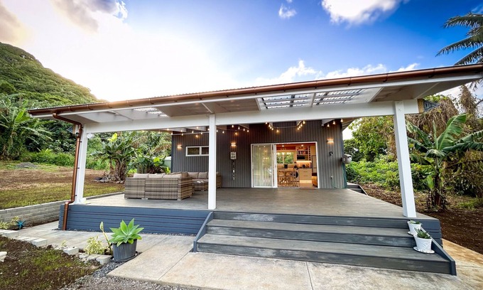 Turangi Tapere Cabaña | Modern, Cozy & near Muri Beach - Unwind & Reconnect at Mapere Retreat