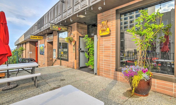 Downtown Anchorage Apartamento | Modern Downtown Apt - Walk to Parks + Cafes!