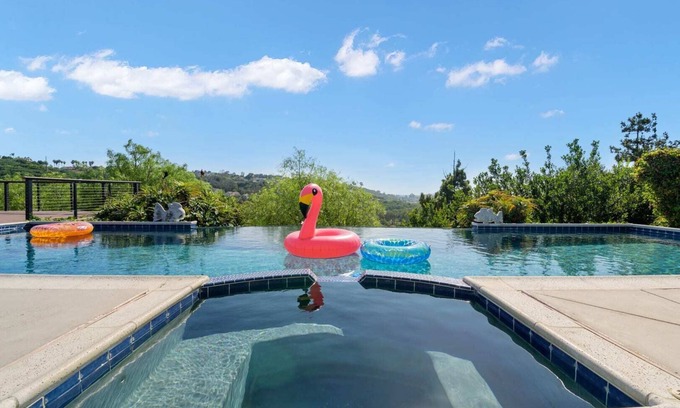 Bonita Casa | Modern Luxury in Bonita - 2655sqft + Infinity Pool