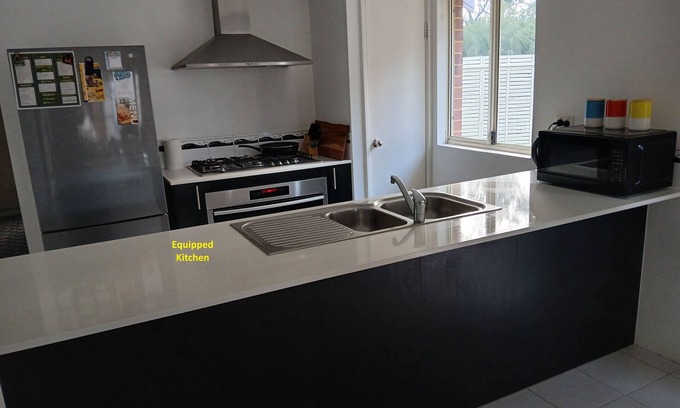 Ravenswood Casa | Modern Pet friendly 3x2 house, on the doorstep of the sparkling Murray River.