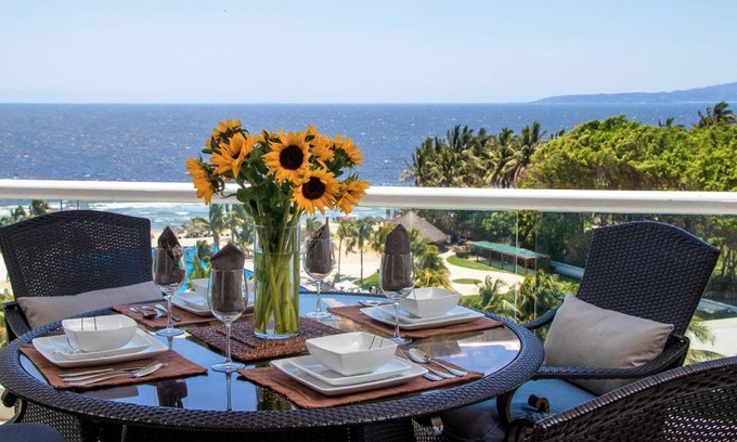 Flamingos Casa | Modern- Renovated- Breathtaking 6th Floor- 3 Bedrooms Villa Magna