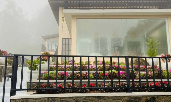 Nuwara Eliya Cabaña | Modern spacious Cottage looking into Misty Mountains in Nuwara Eliya