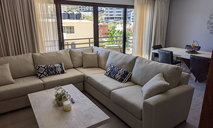 Libertad Condominio | Modern, spacious condo w/ pool. Close to Downtown.