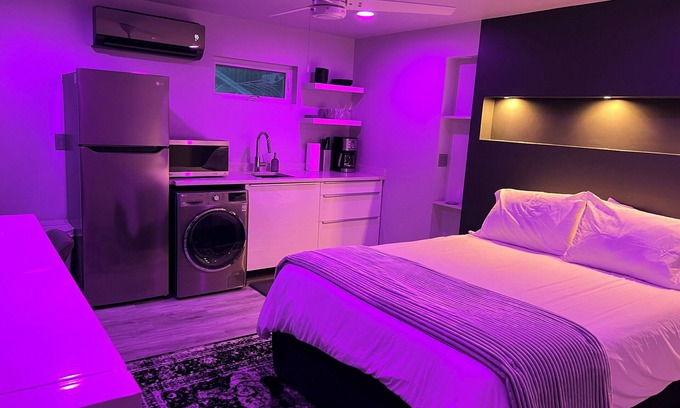 West Orange Casa | Modern Studio, Jitney to NYC train! Private Patio with NYC View! W/D