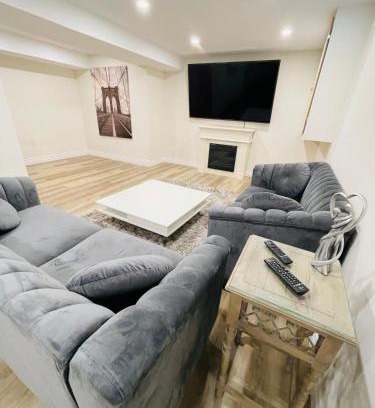 Thorold Apartamento | Modern Thorold Apt with Pool Table