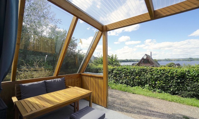 Bunsdorf Casa | Modernes Nurdachhaus in Ruhiger Feriensiedlung Direkt am Wittensee