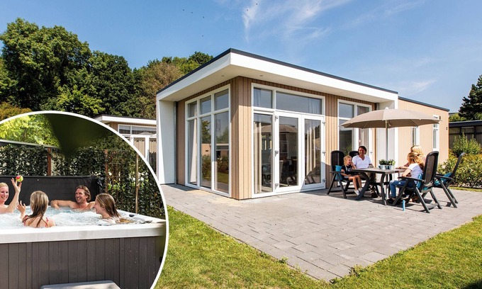 Strucht Chalet De Esquí | ✓ Module at Residence Valkenburg ✓ Holiday home for 5 persons ✓ Located in Valkenburg (Schin op Geul) ✓ Holiday resort in South Limburg, near Maastricht ✓ Book directly at the resort