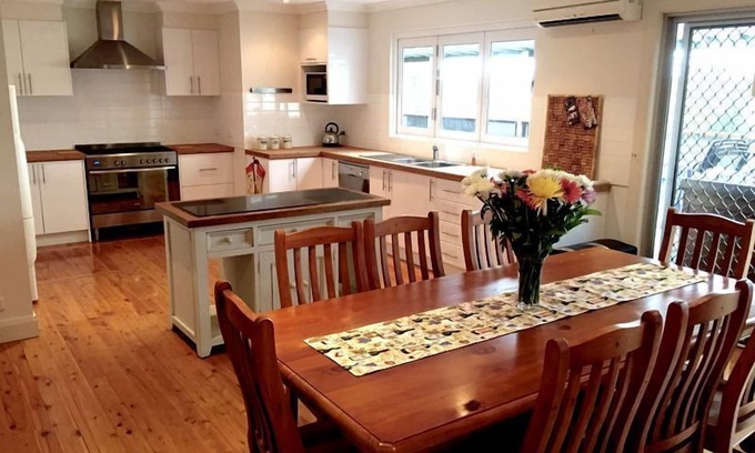 Cessnock Casa | Molly está en la vista del monte