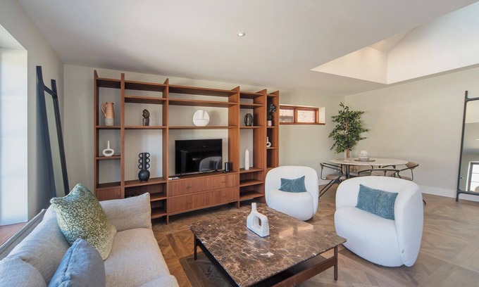 Stoke Apartamento | Monaco Resort Apartment with Access to Swimming Pool and Gym Facilities