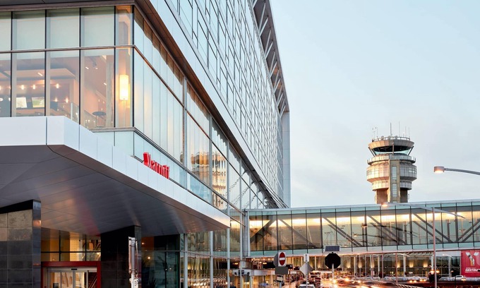 Dorval Hotel | Montreal Airport Marriott In-Terminal Hotel