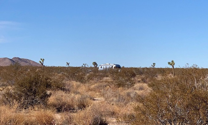 Joshua Tree Alquiler De RV | Moonlight Desert Airstream Near Joshua Tree National Park!