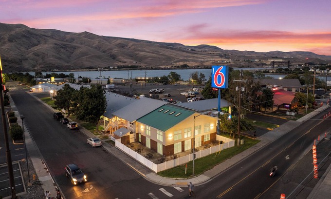 Clarkston Hotel | Motel 6 Clarkston, WA