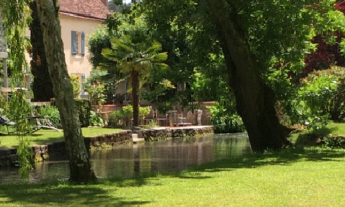 Chambon-sur-Cisse Casa | "Moulin des Charmes" en un parque de 1 ha atravesado por el río