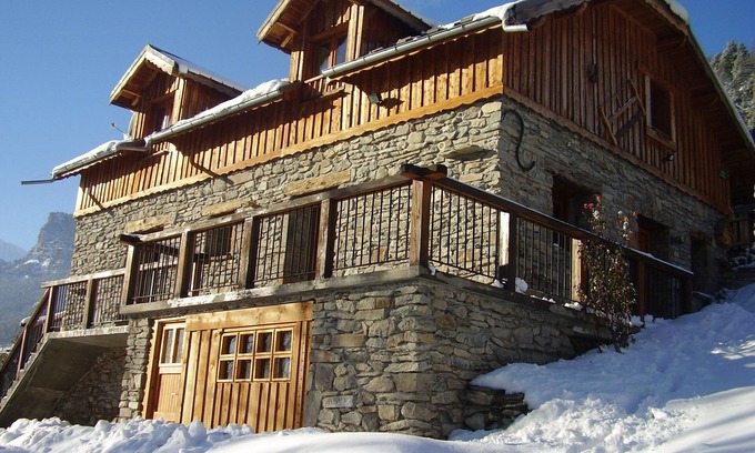 Chateauroux-les-Alpes Chalet De Esquí | chalet de montaña con sauna cerca de las estaciones