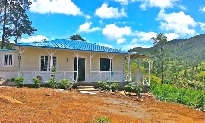 San Jose de Ocoa Cabina | MOUNTAIN COTTAGE LOCATED IN SMALL VILLAGE 25 MIN FROM SAN JOSE DE OCOA