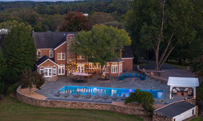 Haywood Otro | Mountain Estate on 200Acres Ranch, Blue Ridge Views, Top Amenities, 20Min to SNP