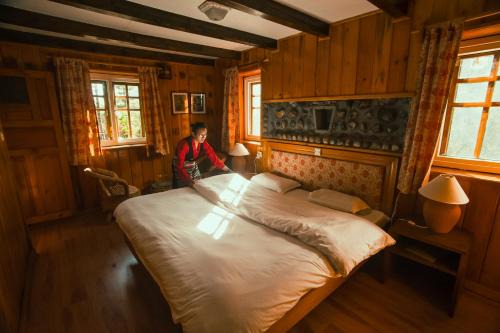 Monjo Hotel | Mountain Lodges of Nepal - Phakding