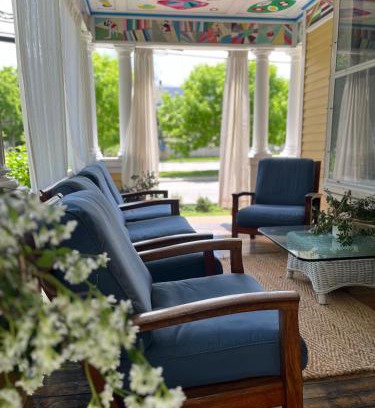 Auburn Cama Y Desayuno | Munroe Inn Boutique Hotel