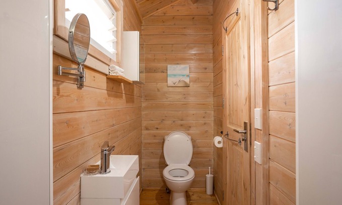 Bouvet Island Cabaña | Muri Motu Outlook Cottage 3