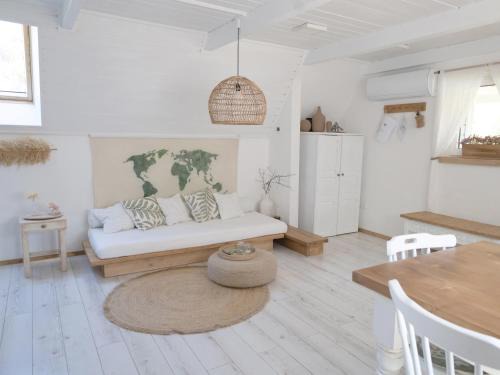 Pilisvorosvar Casa | My Blue Cottage