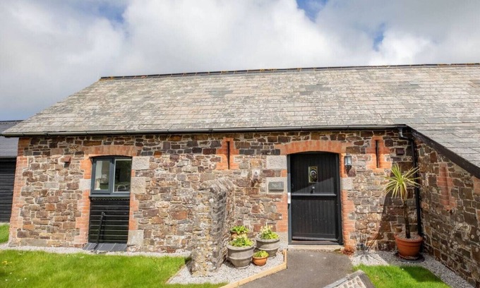 Wainhouse Corner Cabaña | Myll - sleeps 4 guests in 3 bedrooms