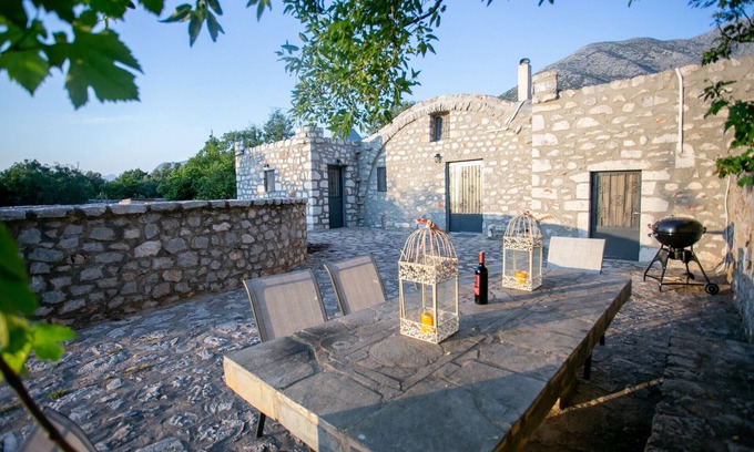 Omales Villa | Mylos villa in Mani for 8,Private garden,Near Beaches