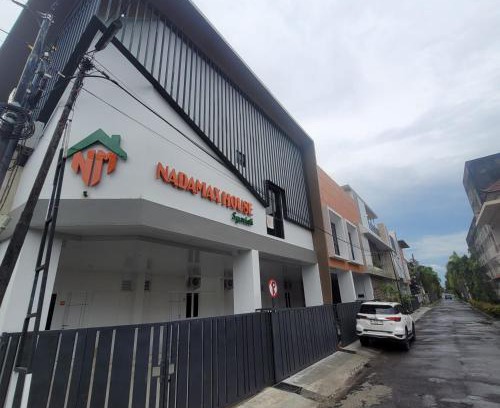 Laweyan Hotel | Nadamax House Syariah