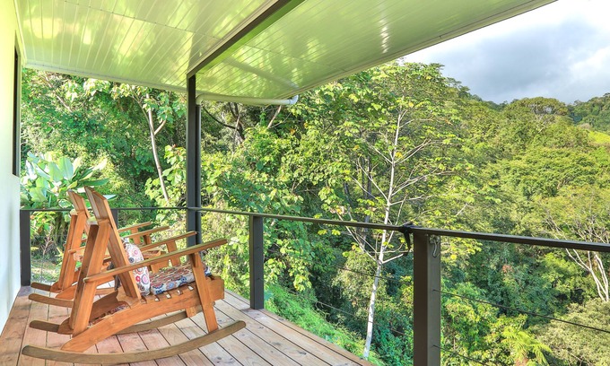 Ballena Cama Y Desayuno | Nature's Edge Boutique Hotel