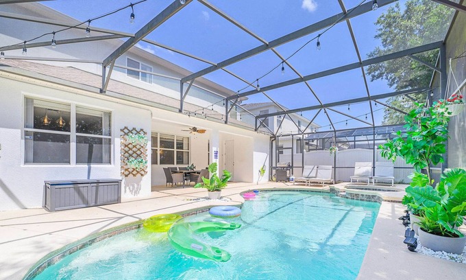 Legacy Park Casa | Near Disney - 5BR Home - Pool, Hot Tub, & Games!