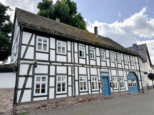 Hoexter Apartamento | NEUNZEHN 01 Ferienwohnungen