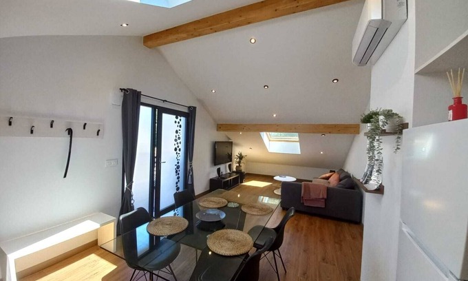 Mures Apartamento | New 3* furnished apartment between lakes, mountains and Bauges.