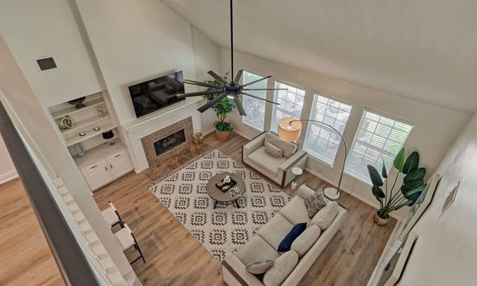 College Park Casa | New! 4BR/Easy Access to all Woodlands amenities