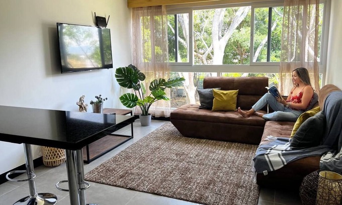 San Rafael Apartamento | [NEW-100Mbps-A/C] Mindful-Stay@Slothy Flat 🦥✨