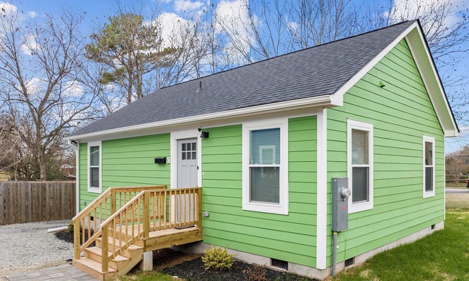 East Durham Casa | New Durham Home - near Downtown, DPAC and food