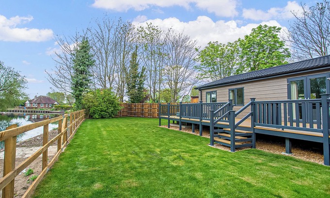 Hoddesdon Chalet De Esquí | Alojamiento de 3 habitaciones en Hoddesdon