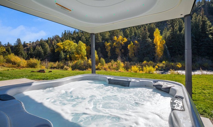 South Fork Casa | New Listing! Private Hot Tub-Overlooking River-Custom Built Mountain Retreat